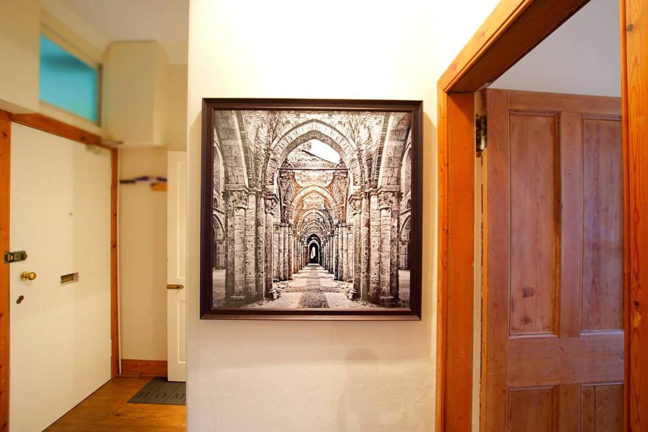 Joivy Classic Apt With Castle Views In Old Town EDI Exterior foto