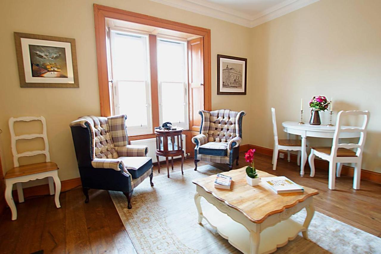 Joivy Classic Apt With Castle Views In Old Town EDI Exterior foto