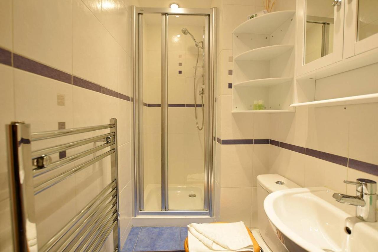 Joivy Classic Apt With Castle Views In Old Town EDI Exterior foto